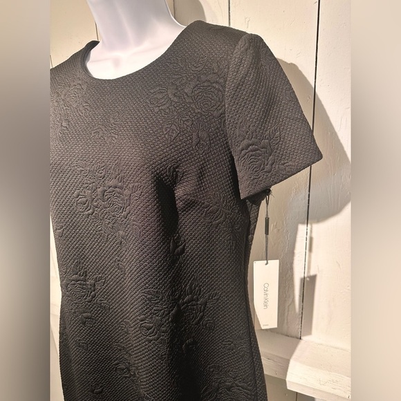 NWT Calvin Klein Black Dress Rose Embossed Gold Zippered Women’s Size 10 Classy - Picture 5 of 12